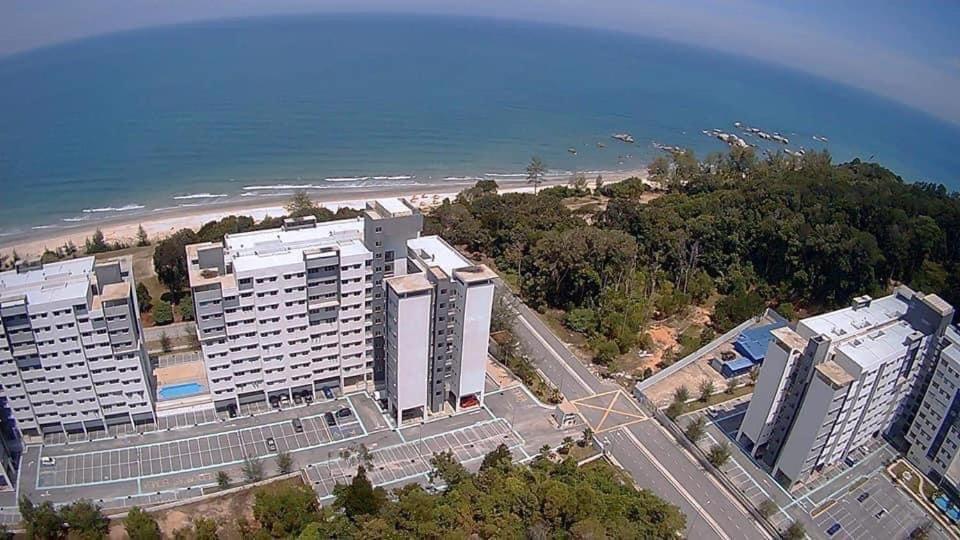Alfaruqi Homestay Seaview 8 Kuantan Exterior photo